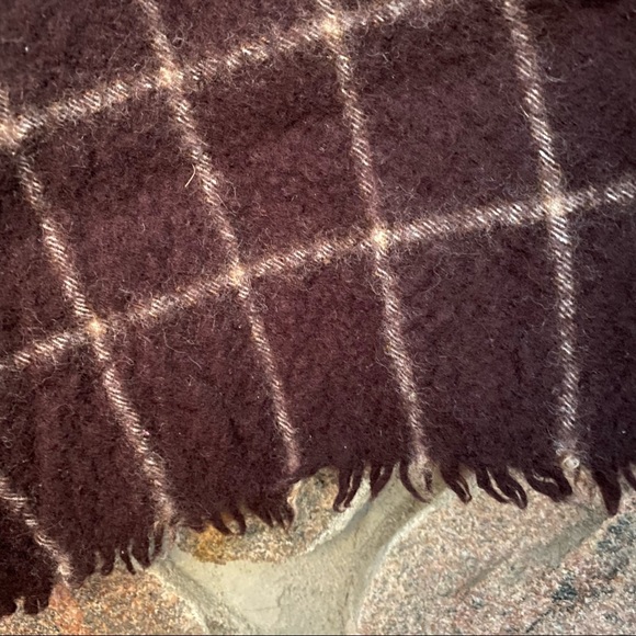 Soft warm winter scarf - Picture 2 of 2